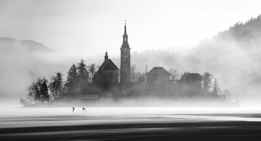 I Photographed Lake Bled When It Was Frozen (And Saw White Walkers)