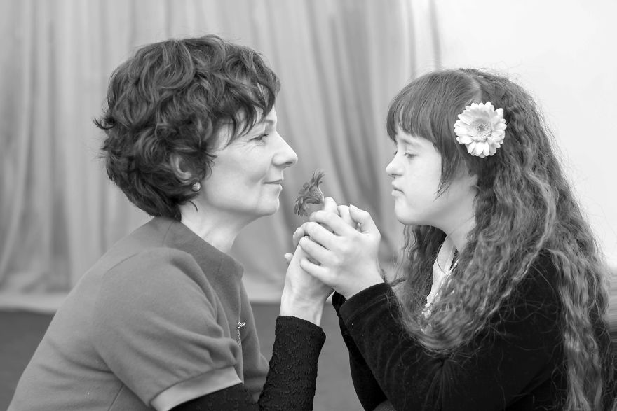 I Took Photos Of Moms And Their Children With Special Needs To Show Their Love To Each Other