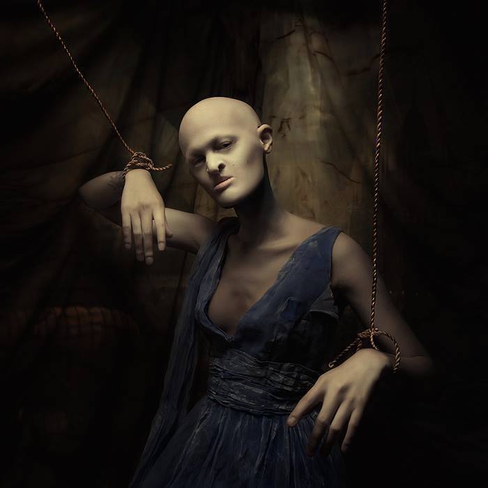 Meet Melanie Gaydos, 28-Year-Old Model With A Rare Genetic Disorder Who Broke All Fashion Stereotypes