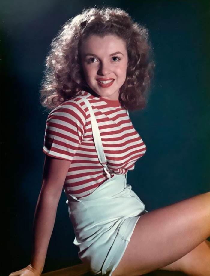 46 Rare Marilyn Monroe Photos Reveal Her Life Before She Was Famous