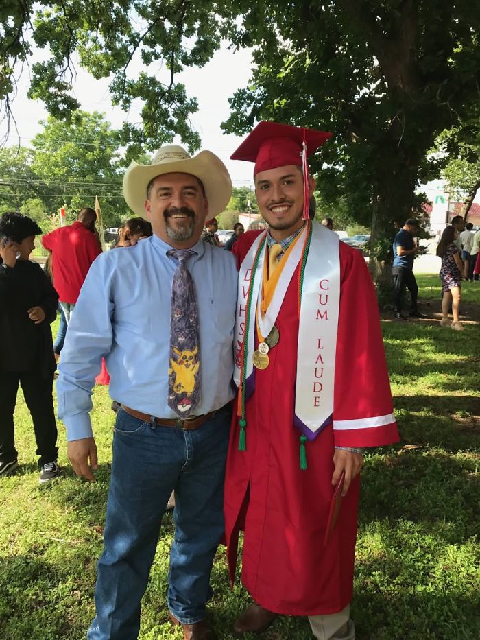 Son Makes Dad A Necktie In The First Grade, 11 Years Later Dad Wears It To His High School Graduation