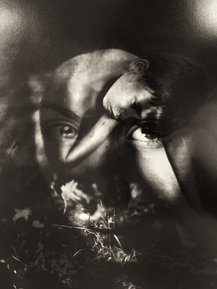 Photographer Uses 166-Year-Old Technique To Shoot Kids, And The Result Is Haunting Photographer Uses 166-Year-Old Technique To Shoot Kids, And The Result Is Haunting