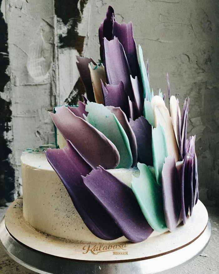 ‘Brushstroke’ Cakes From Russia Are Taking Over Instagram ‘Brushstroke’ Cakes From Russia Are Taking Over Instagram