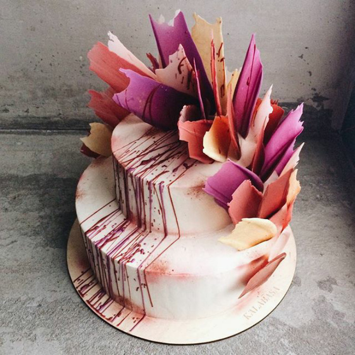 ‘Brushstroke’ Cakes From Russia Are Taking Over Instagram ‘Brushstroke’ Cakes From Russia Are Taking Over Instagram