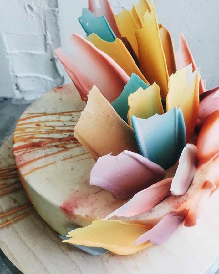 ‘Brushstroke’ Cakes From Russia Are Taking Over Instagram ‘Brushstroke’ Cakes From Russia Are Taking Over Instagram
