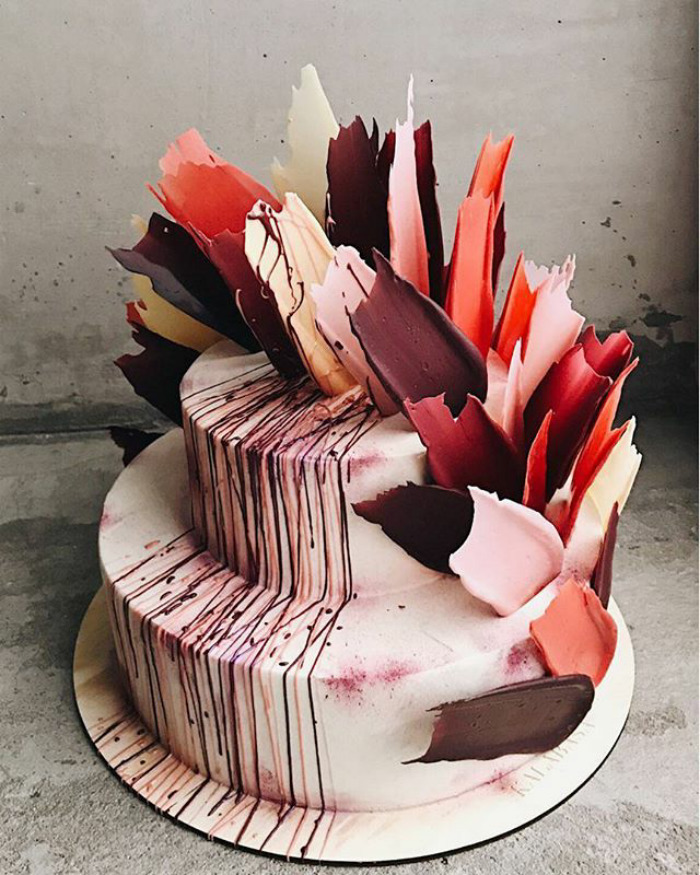 ‘Brushstroke’ Cakes From Russia Are Taking Over Instagram ‘Brushstroke’ Cakes From Russia Are Taking Over Instagram