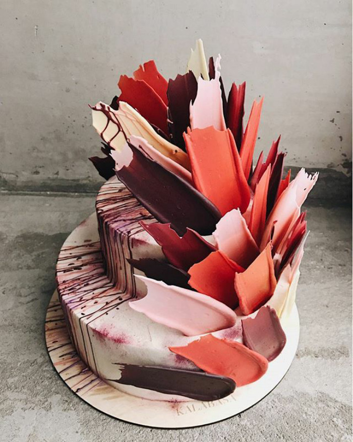 ‘Brushstroke’ Cakes From Russia Are Taking Over Instagram ‘Brushstroke’ Cakes From Russia Are Taking Over Instagram