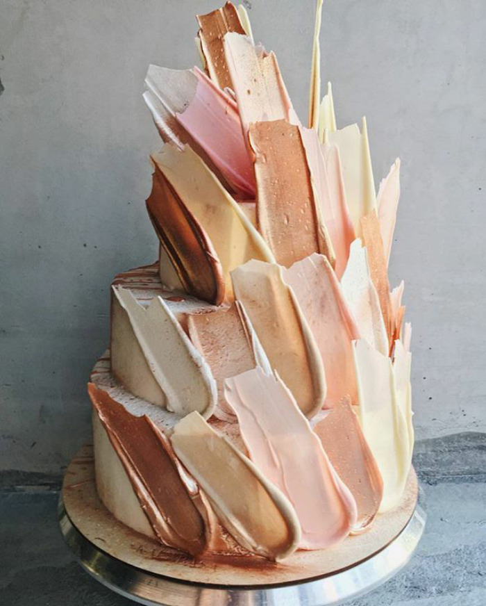 ‘Brushstroke’ Cakes From Russia Are Taking Over Instagram ‘Brushstroke’ Cakes From Russia Are Taking Over Instagram