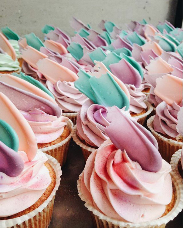 ‘Brushstroke’ Cakes From Russia Are Taking Over Instagram ‘Brushstroke’ Cakes From Russia Are Taking Over Instagram
