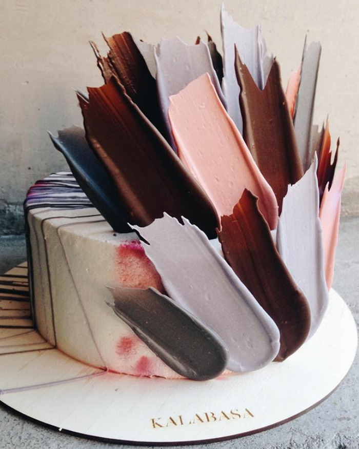 ‘Brushstroke’ Cakes From Russia Are Taking Over Instagram ‘Brushstroke’ Cakes From Russia Are Taking Over Instagram