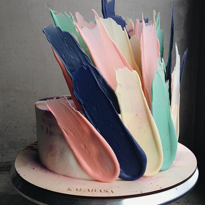‘Brushstroke’ Cakes From Russia Are Taking Over Instagram ‘Brushstroke’ Cakes From Russia Are Taking Over Instagram