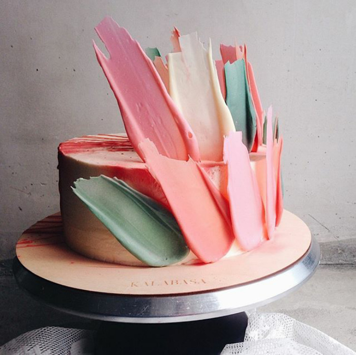 ‘Brushstroke’ Cakes From Russia Are Taking Over Instagram ‘Brushstroke’ Cakes From Russia Are Taking Over Instagram