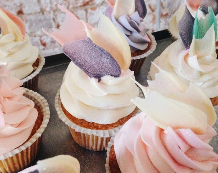 ‘Brushstroke’ Cakes From Russia Are Taking Over Instagram ‘Brushstroke’ Cakes From Russia Are Taking Over Instagram