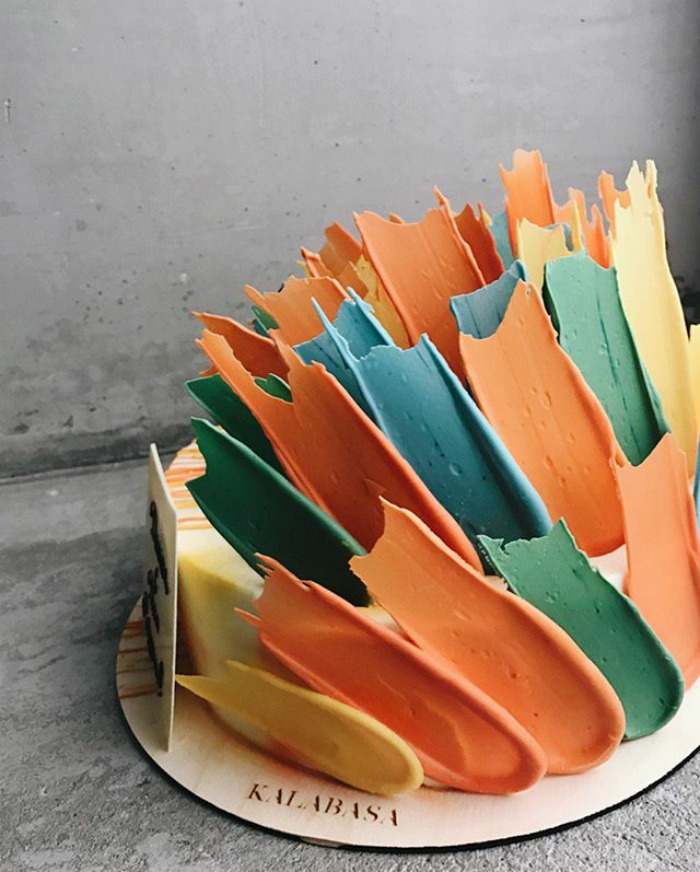 ‘Brushstroke’ Cakes From Russia Are Taking Over Instagram ‘Brushstroke’ Cakes From Russia Are Taking Over Instagram