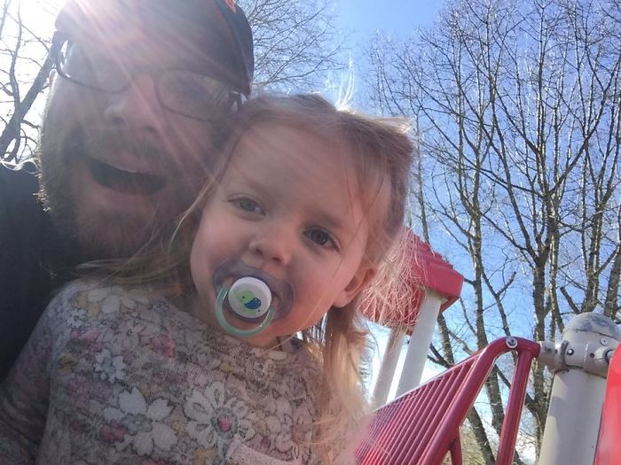 Dad&#8217;s Explanation Why He Puts His Toddler On A Leash Goes Viral, And He Has A Point