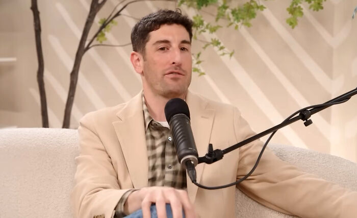 30 Nepo Babies Share Insider Experiences That They’ve Had That Regular People Would Be Shocked To Know 30 Nepo Babies Share Insider Experiences That They’ve Had That Regular People Would Be Shocked To Know