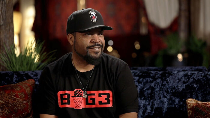 30 Nepo Babies Share Insider Experiences That They’ve Had That Regular People Would Be Shocked To Know 30 Nepo Babies Share Insider Experiences That They’ve Had That Regular People Would Be Shocked To Know