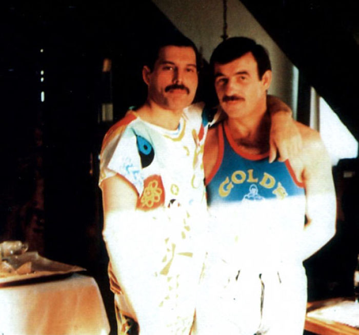 26 Rare Pics Of Freddie Mercury And His Boyfriend From 1980s Reveal The Unseen Side Of Him
