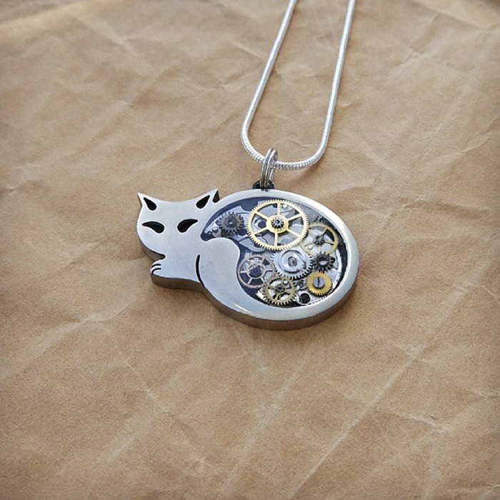 This Ukrainian Artist Creates Animal-Inspired Steampunk Jewelry