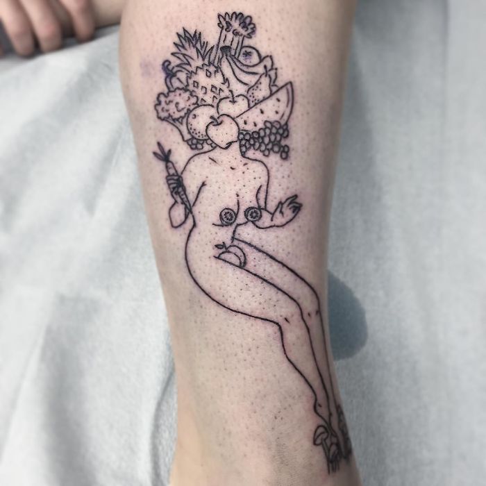 65 Strangely Beautiful Tattoos Of Headless Girls By Molly Jean 65 Strangely Beautiful Tattoos Of Headless Girls By Molly Jean