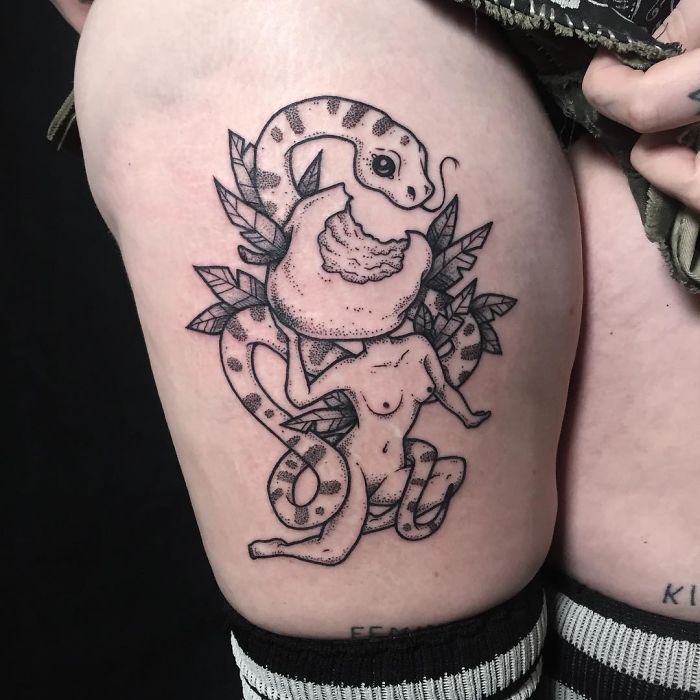 65 Strangely Beautiful Tattoos Of Headless Girls By Molly Jean 65 Strangely Beautiful Tattoos Of Headless Girls By Molly Jean