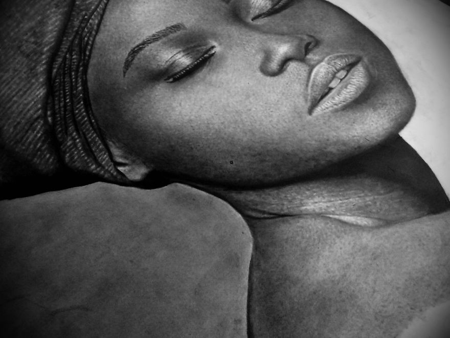 Check Out How I Drew This Beautiful Lady&#8217;s Portrait In 200 Hours With Pencil