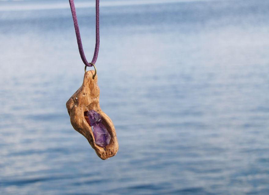 I Make Unique Statement Jewelry Using Driftwood, Stones And Crystals I Make Unique Statement Jewelry Using Driftwood, Stones And Crystals