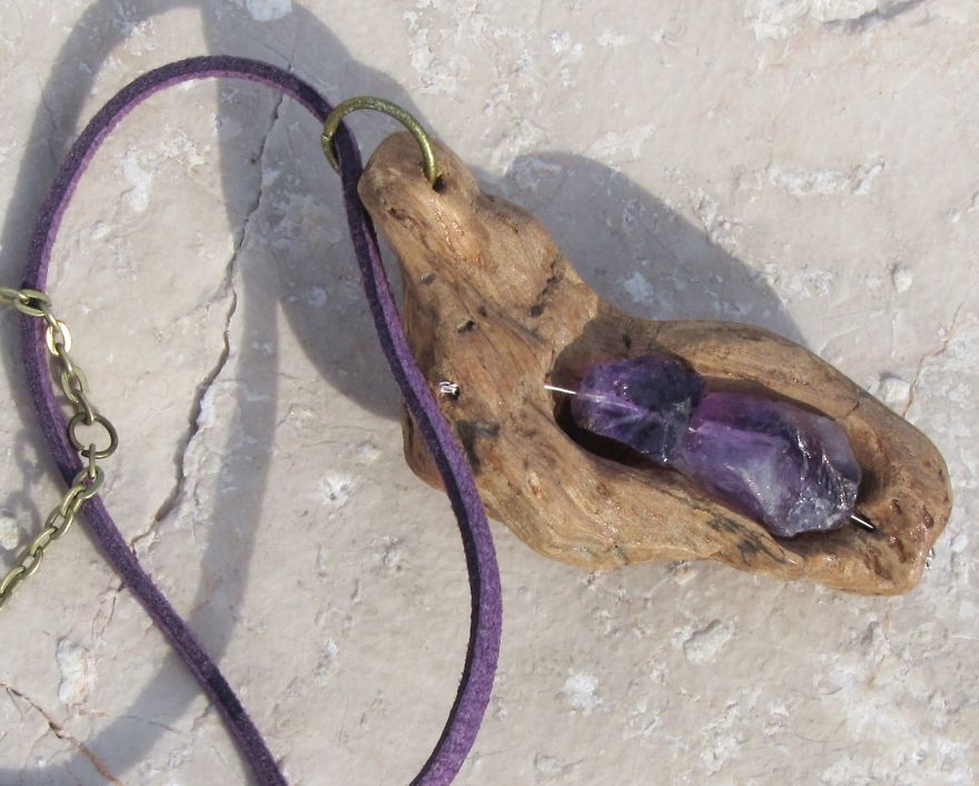 I Make Unique Statement Jewelry Using Driftwood, Stones And Crystals I Make Unique Statement Jewelry Using Driftwood, Stones And Crystals