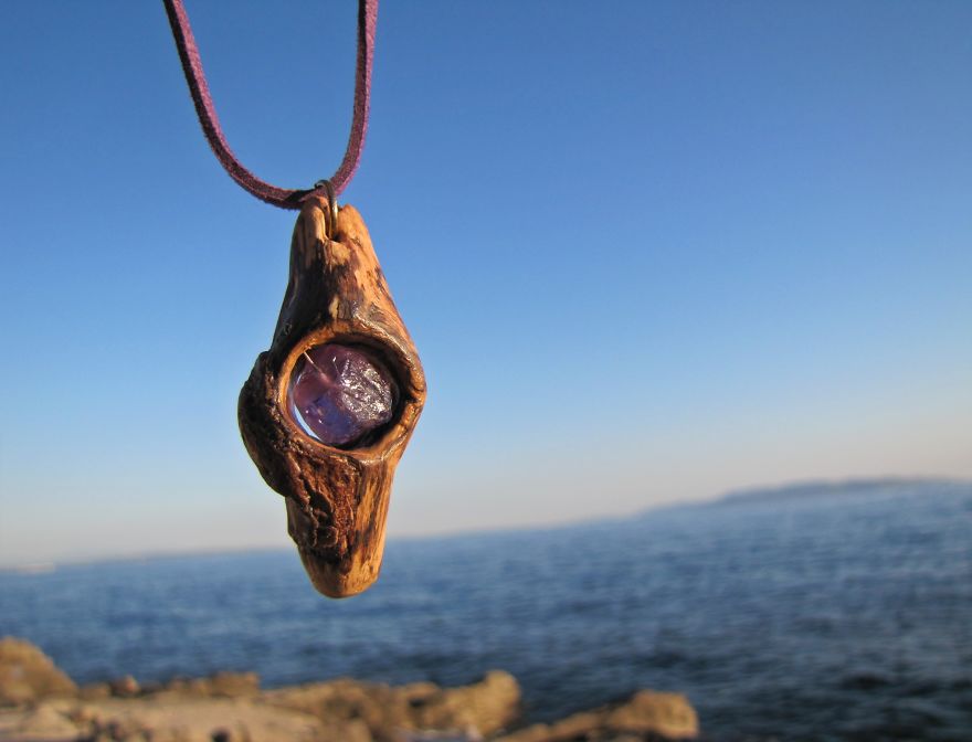 I Make Unique Statement Jewelry Using Driftwood, Stones And Crystals I Make Unique Statement Jewelry Using Driftwood, Stones And Crystals