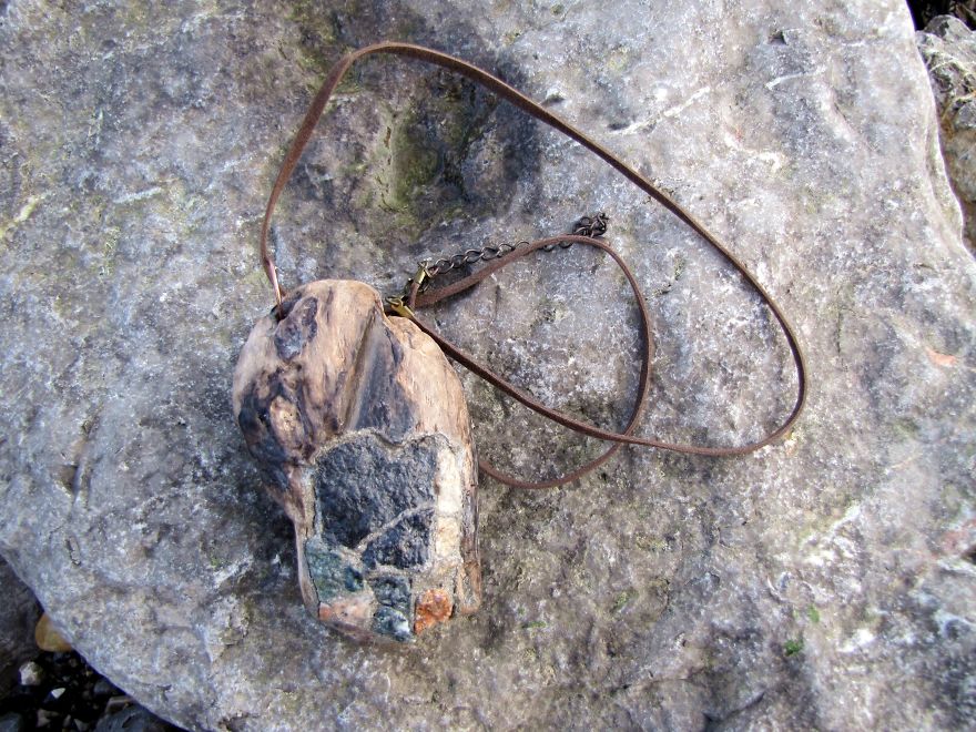 I Make Unique Statement Jewelry Using Driftwood, Stones And Crystals I Make Unique Statement Jewelry Using Driftwood, Stones And Crystals