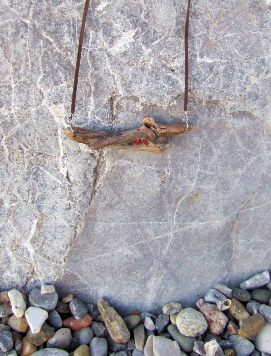 I Make Unique Statement Jewelry Using Driftwood, Stones And Crystals I Make Unique Statement Jewelry Using Driftwood, Stones And Crystals