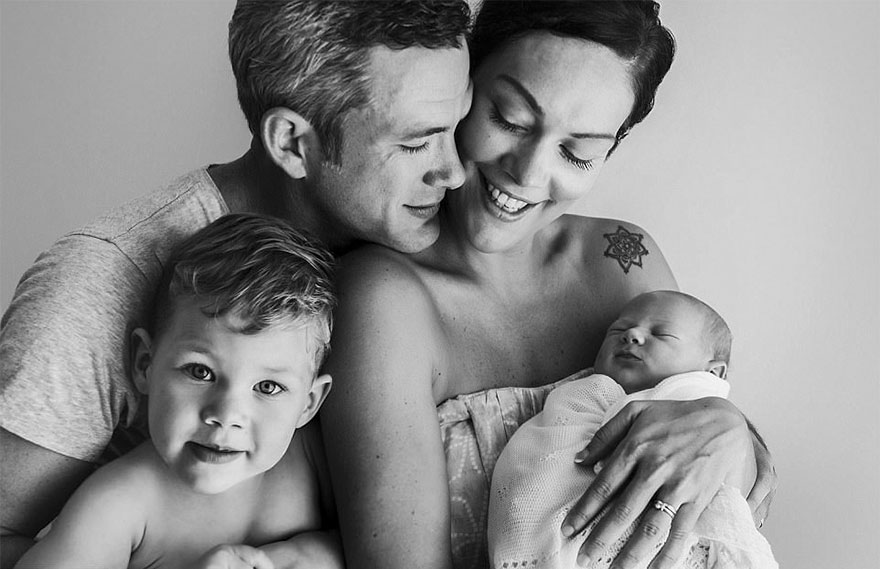 Photographer Takes Pictures Of Babies As Never Seen Before Photographer Takes Pictures Of Babies As Never Seen Before