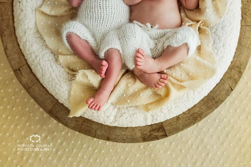 Photographer Takes Pictures Of Babies As Never Seen Before Photographer Takes Pictures Of Babies As Never Seen Before