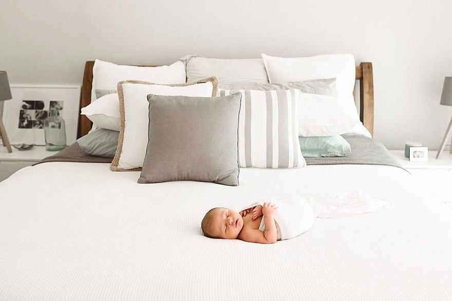 Photographer Takes Pictures Of Babies As Never Seen Before Photographer Takes Pictures Of Babies As Never Seen Before