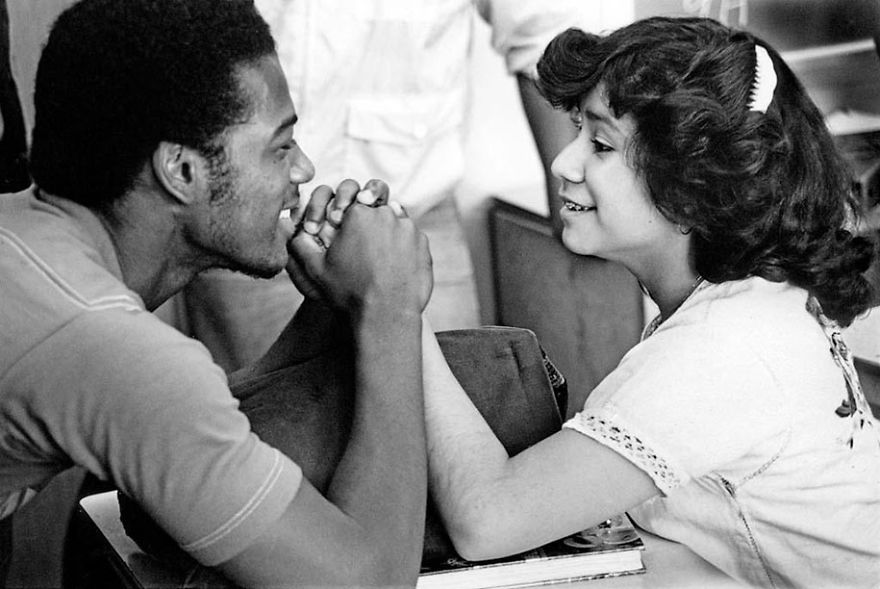 84 Intimate Portraits Of 1970s Rebellious Youth Captured By High School Teacher 84 Intimate Portraits Of 1970s Rebellious Youth Captured By High School Teacher