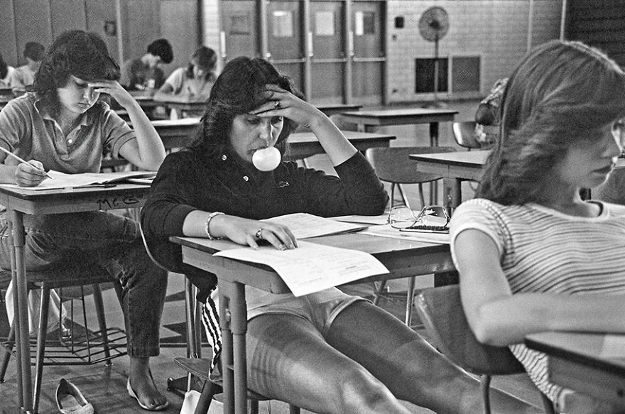84 Intimate Portraits Of 1970s Rebellious Youth Captured By High School Teacher 84 Intimate Portraits Of 1970s Rebellious Youth Captured By High School Teacher