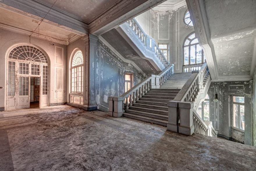 Italy Is Giving Away Old Castles For Free, And Here’s How You Can Get One Italy Is Giving Away Old Castles For Free, And Here’s How You Can Get One