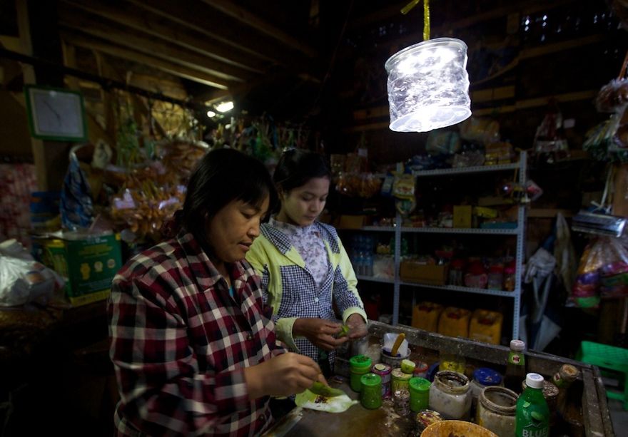 Photo Group Donates Solar Lights To People Living In Darkness