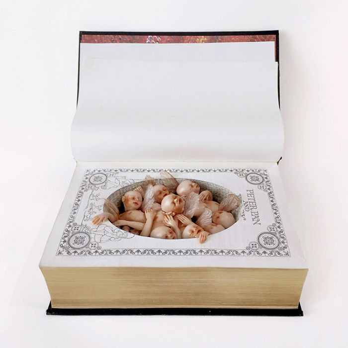 Unsettling Baby Carving Sculptures By Qixuan Lim Unsettling Baby Carving Sculptures By Qixuan Lim