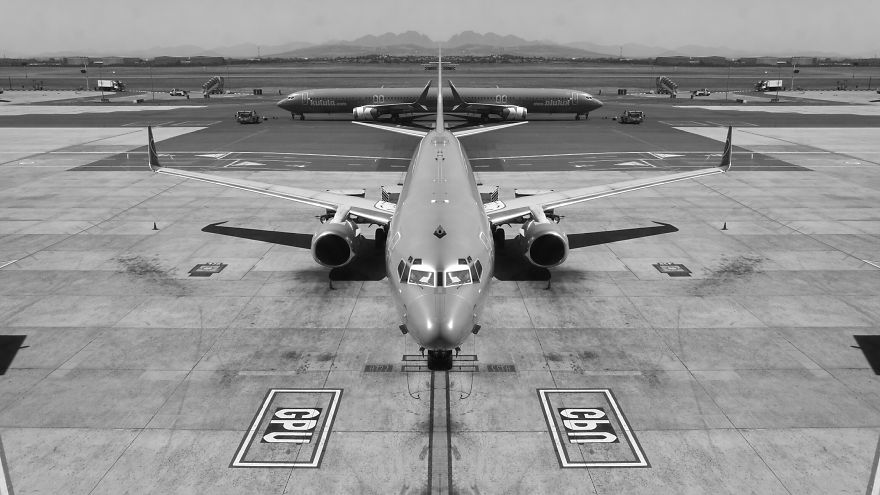 I Travel Across South Africa For Business And Enjoy Shooting And Editing Surreal-Symmetric Cell-Phonography