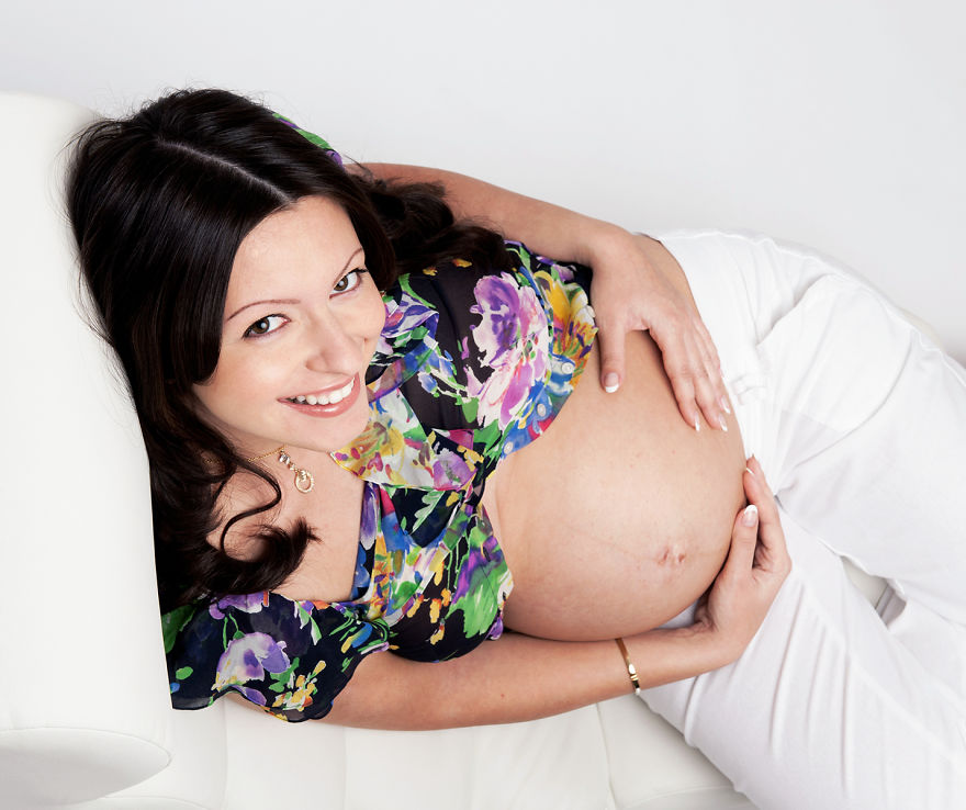 15 Most Popular Maternity Photography Poses 15 Most Popular Maternity Photography Poses