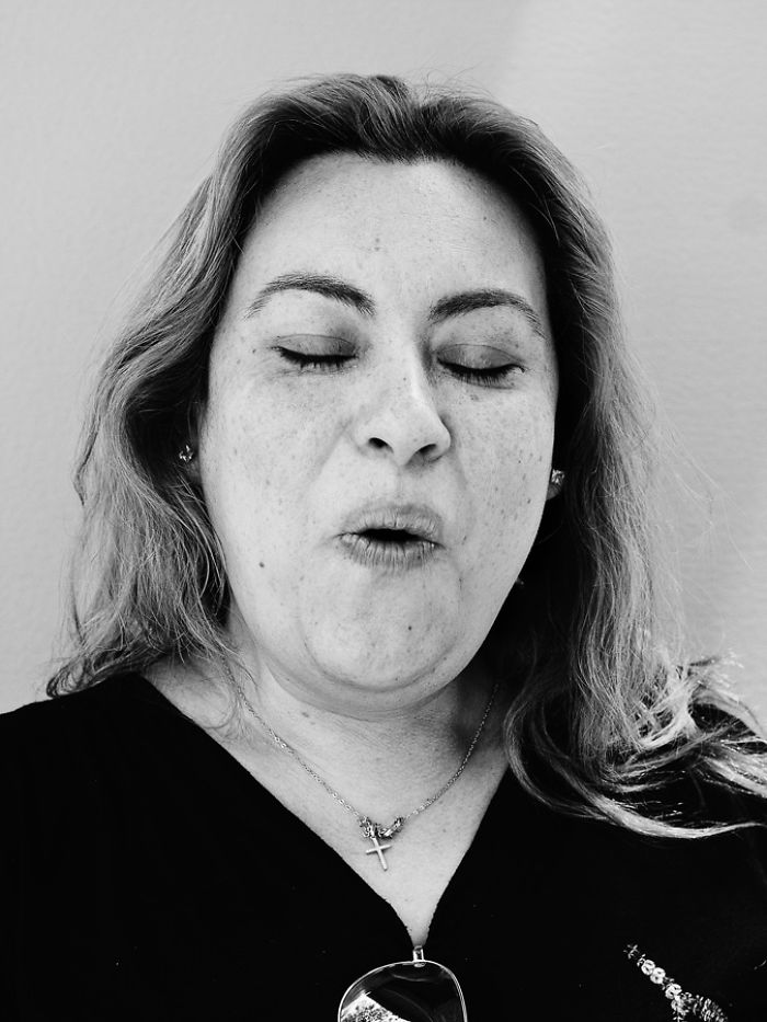 Los Enchilados &#8211; I Captured Close Portraits Of People After Eating Habanero Peppers