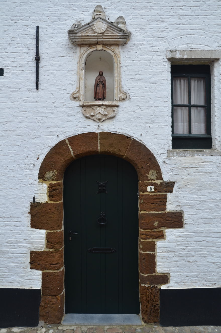 Sightseeing Of Beguinages Homes Of The Closed Beguines Community Sightseeing Of Beguinages Homes Of The Closed Beguines Community
