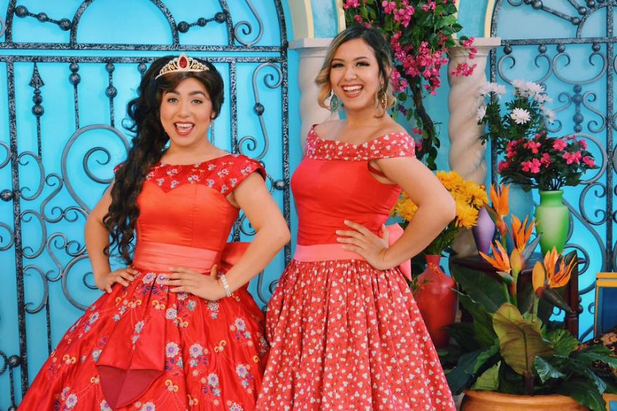People Show Their Disney Love In Style For Dapper Day