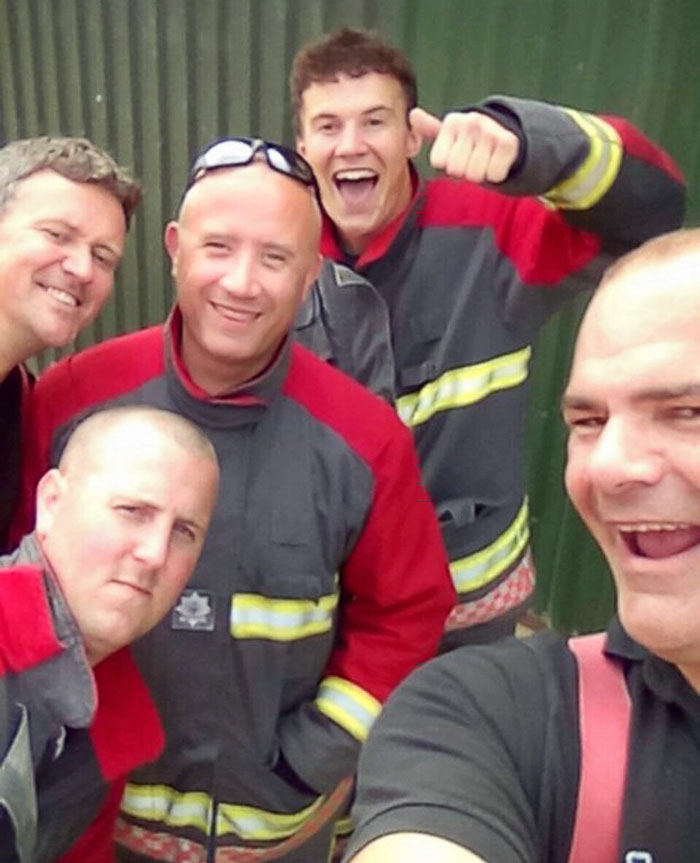 Toddler Can&#8217;t Stop Laughing After Locking Himself In Car While 5 Firefighters Try To Rescue Him