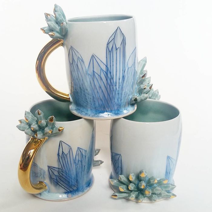 Self-Taught Artist Makes Dazzling Coffee Mugs Which Belong In Art Galleries Self-Taught Artist Makes Dazzling Coffee Mugs Which Belong In Art Galleries