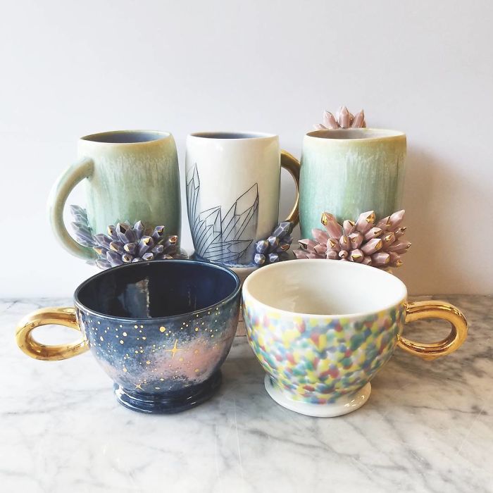 Self-Taught Artist Makes Dazzling Coffee Mugs Which Belong In Art Galleries Self-Taught Artist Makes Dazzling Coffee Mugs Which Belong In Art Galleries