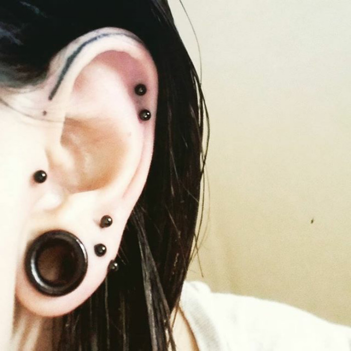 Helix Tattoo Trend Is Taking Over Instagram, And These 51 Pics Will Make You Want To Get One Too Helix Tattoo Trend Is Taking Over Instagram, And These 51 Pics Will Make You Want To Get One Too