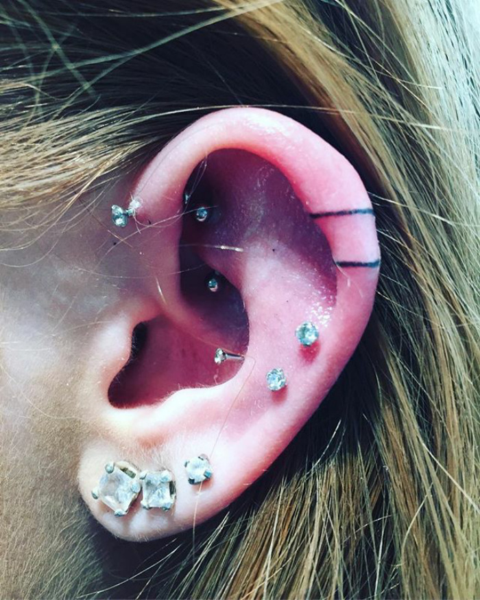 Helix Tattoo Trend Is Taking Over Instagram, And These 51 Pics Will Make You Want To Get One Too Helix Tattoo Trend Is Taking Over Instagram, And These 51 Pics Will Make You Want To Get One Too