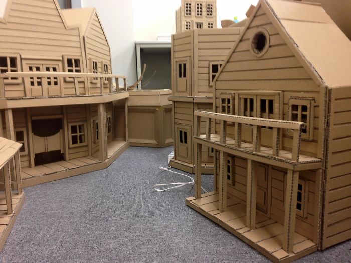 Japanese Cardboard Artist Turns Old Amazon Boxes Into Tanks, Food And Other Incredible Sculptures